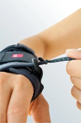 Manumed T Wrist brace with thumb support 