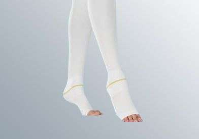 Anti-embolism knee below length stockings mediven struva 23
