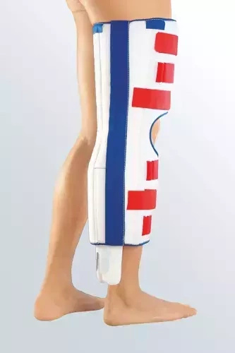 Knee immobilisation brace for PCL relief PTS medi
