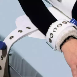 Orliman Arnetec harness wrist to belt with magnets