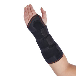 Wrist support with rigid palmar splint One Plus Orliman